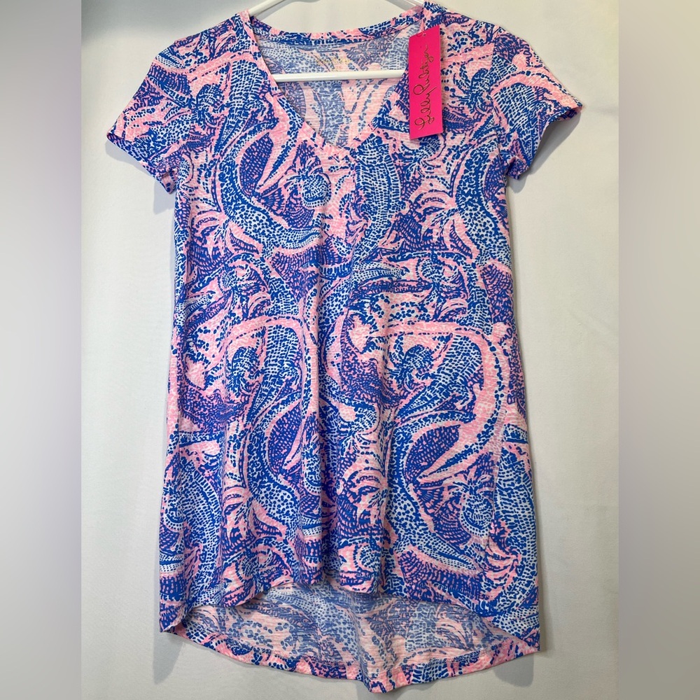 NWT Lilly Pulitzer Etta V-Neck Top in Maybe Gator Print